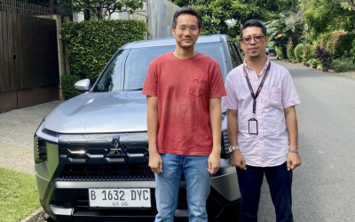 mitsubishi destinator gls silver tampak depan